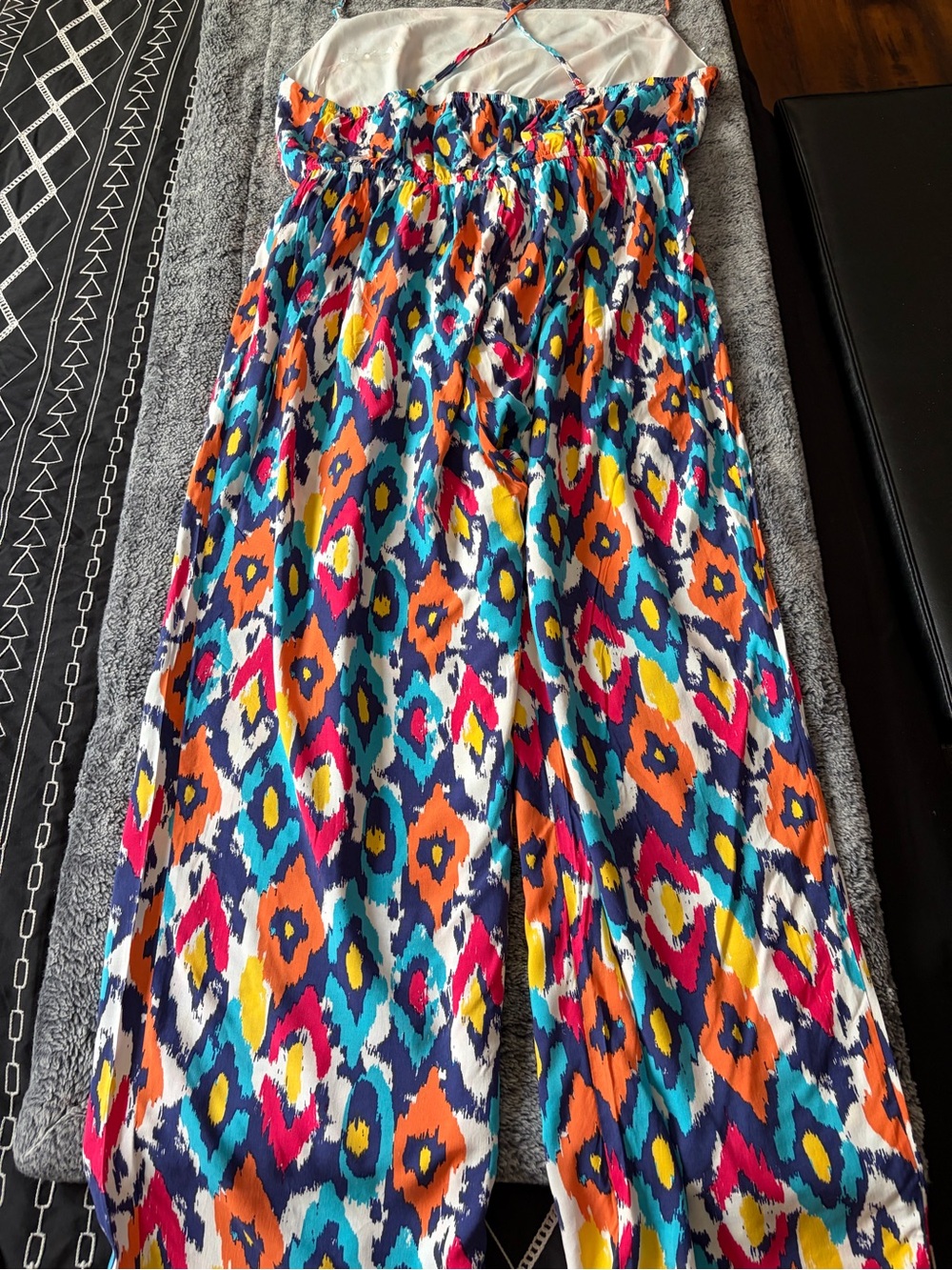 Bright Multi-Color Sleeveless Printed Jumpsuit - Picture 6 of 10